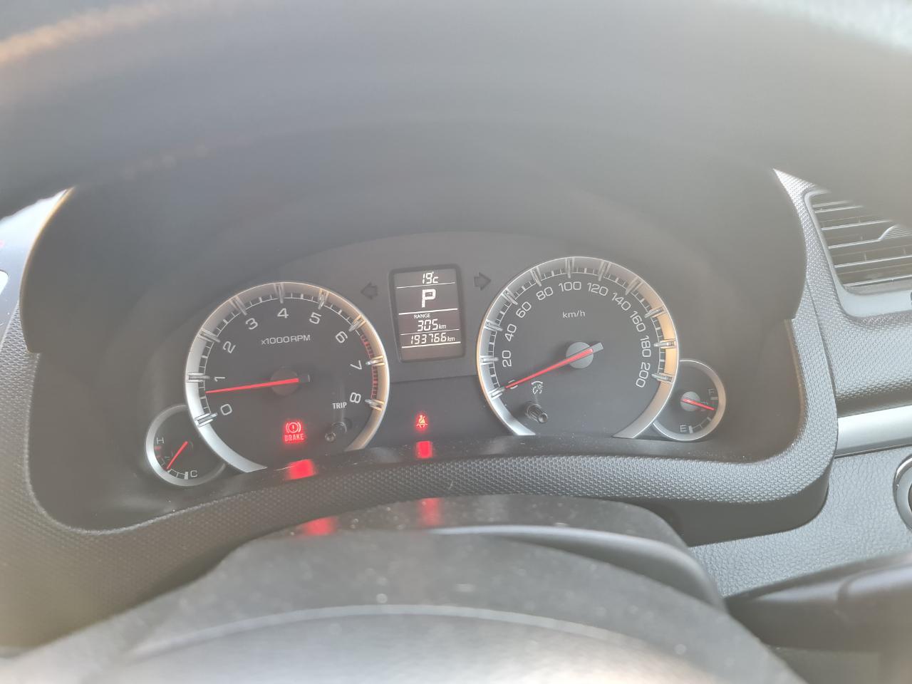 https://cache.vooxee.com/adverts/01/0m/010mlop24p3n58bnbk1ri956.jpg