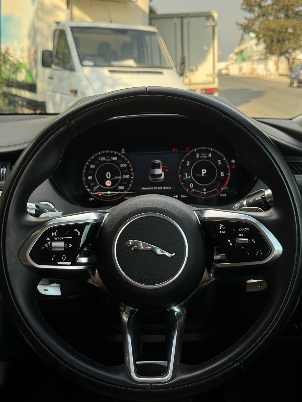 https://cache.vooxee.com/adverts/01/1o/011o9eyhtp94f694ucnxyqa0.jpg