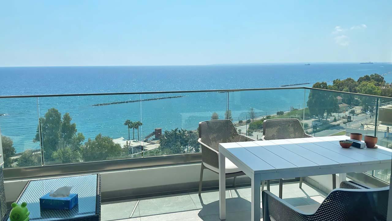 https://cache.vooxee.com/adverts/01/2x/012xrix2qs9f3og92kzn0ilr.jpg