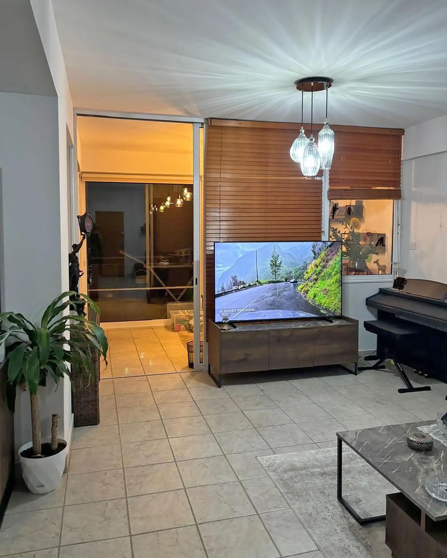 https://cache.vooxee.com/adverts/01/3e/013ekcu0kexk9fk6hb1196b3.jpg