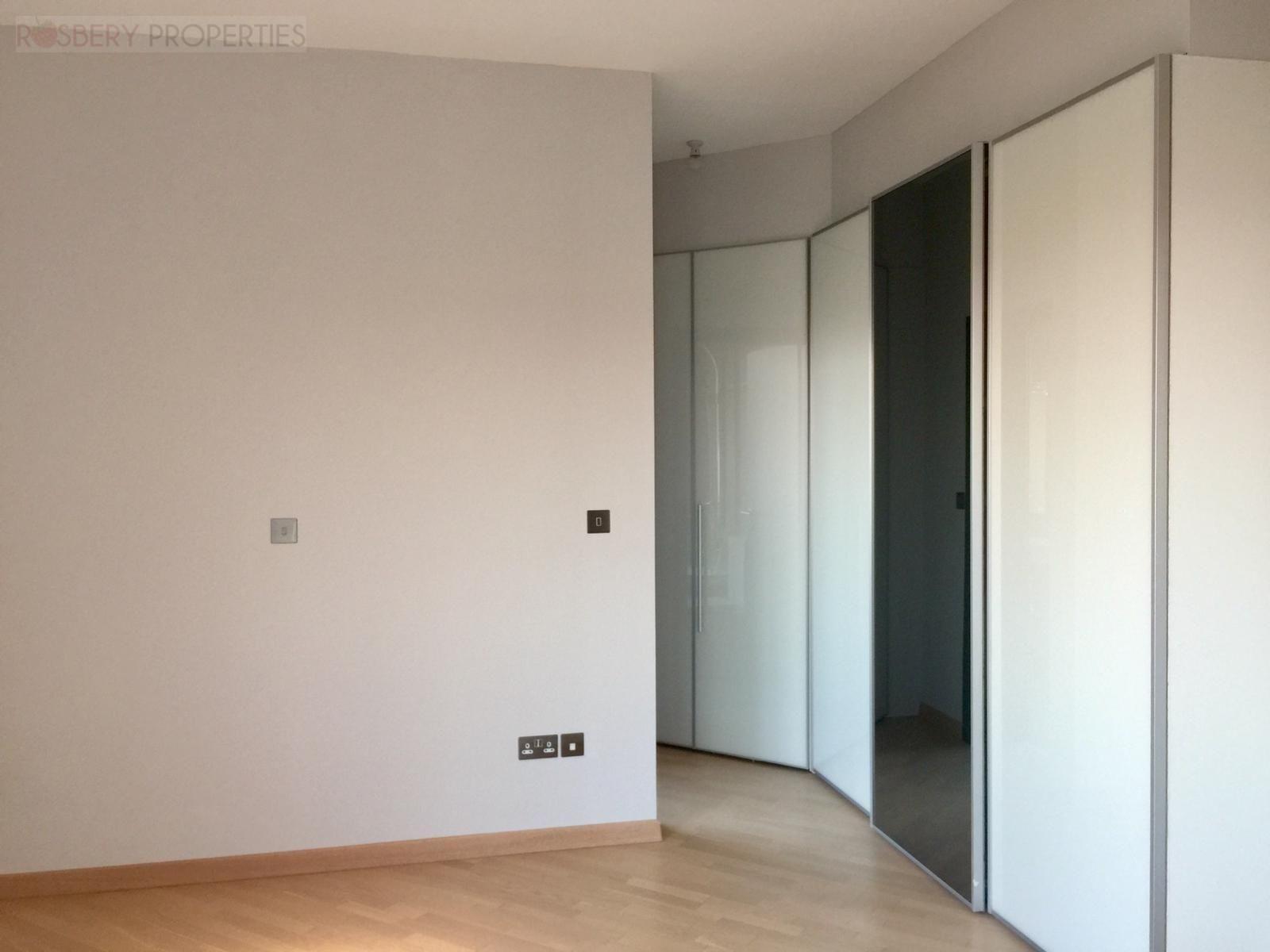 https://cache.vooxee.com/adverts/01/4g/014g3j9mx262kcf6zt6y1b6d.jpg