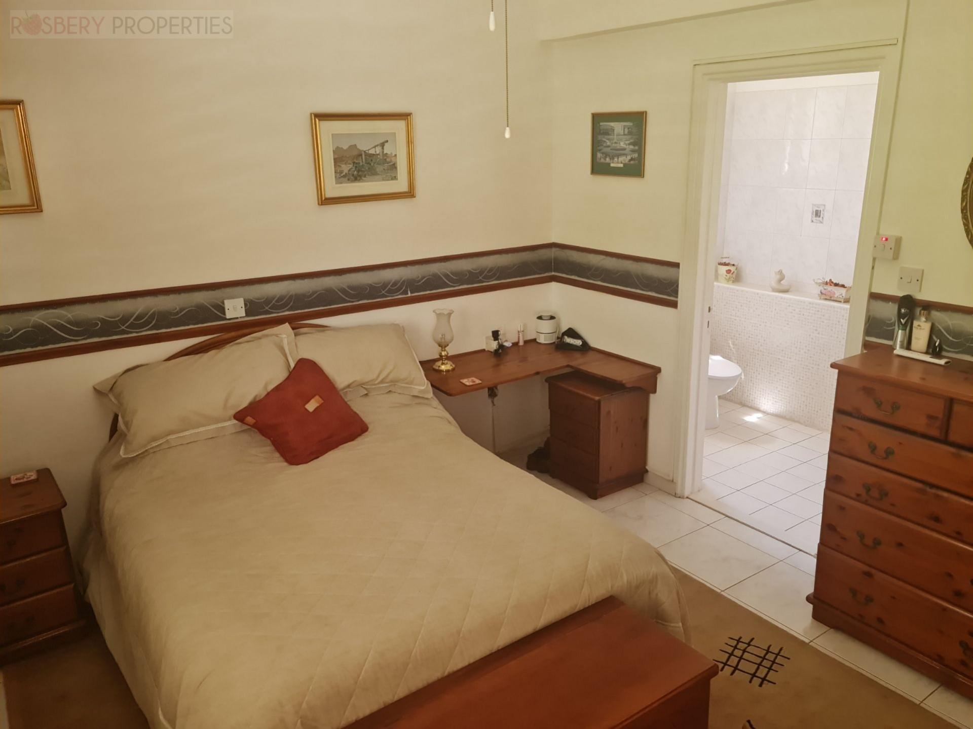 https://cache.vooxee.com/adverts/01/9c/019cuse9xpjg5ops9bj0edrf.jpg