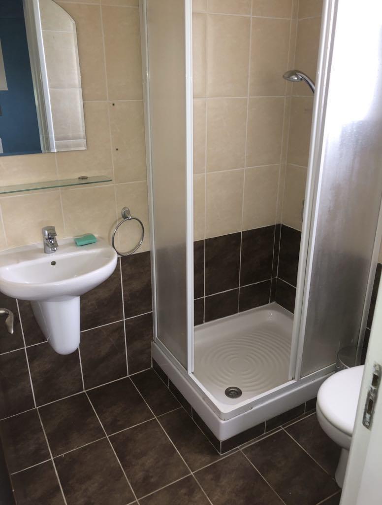 https://cache.vooxee.com/adverts/01/du/01dup4cfcul7567t2fmof5ma.jpg