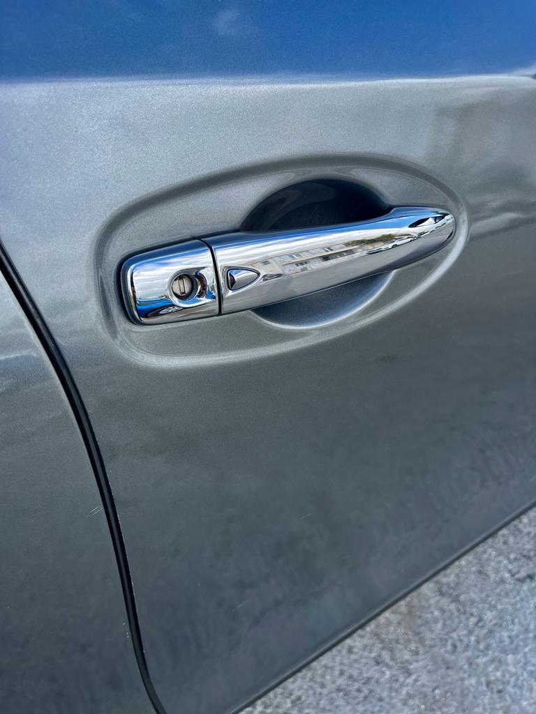 https://cache.vooxee.com/adverts/01/ev/01ev66b7sicsloml0mgg1lca.jpg