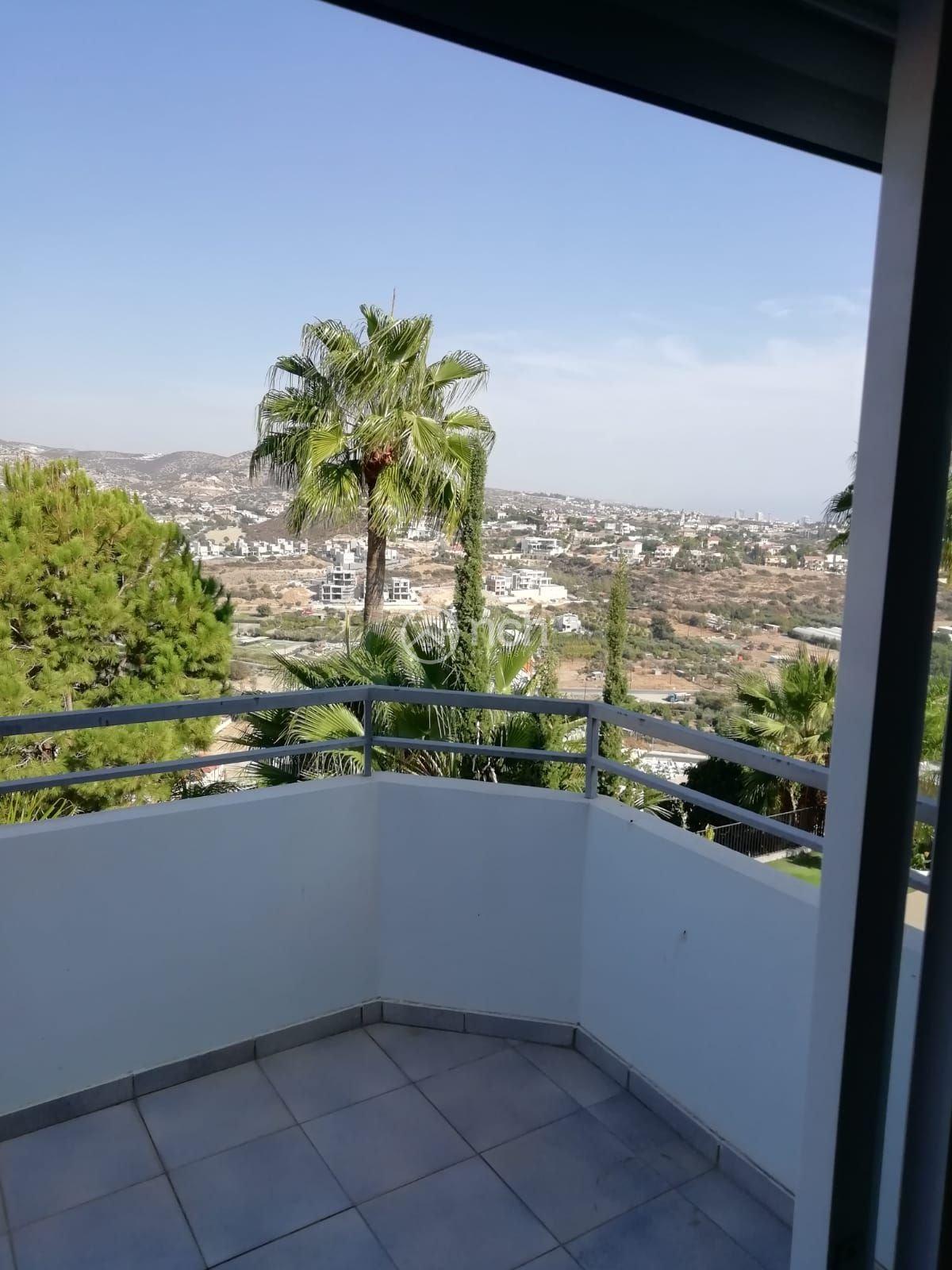 https://cache.vooxee.com/adverts/01/ia/01iai49126minpl7dgti5s1s.jpg