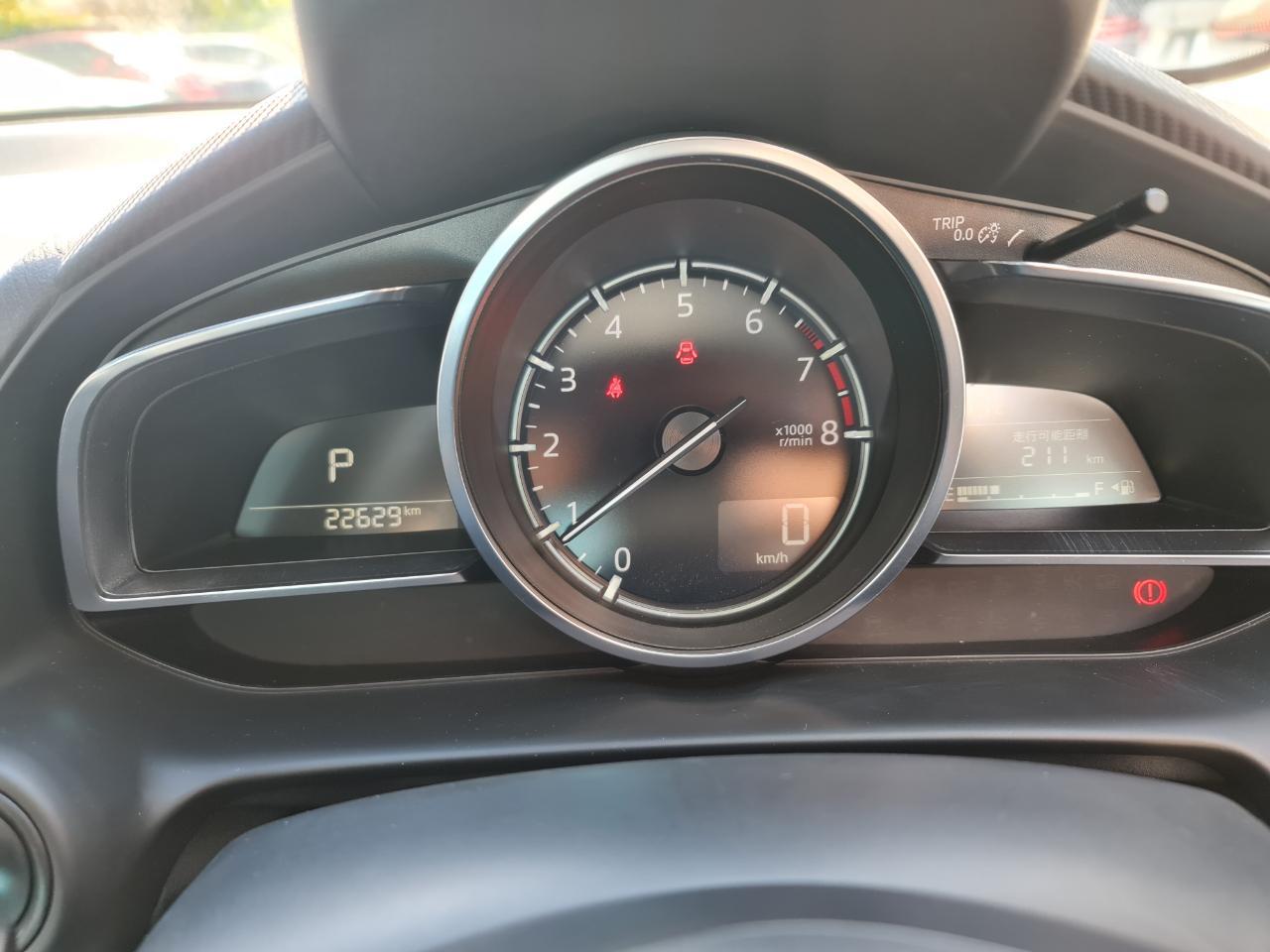 https://cache.vooxee.com/adverts/01/j5/01j5nwxyddv2n1rfor5h2ac8.jpg