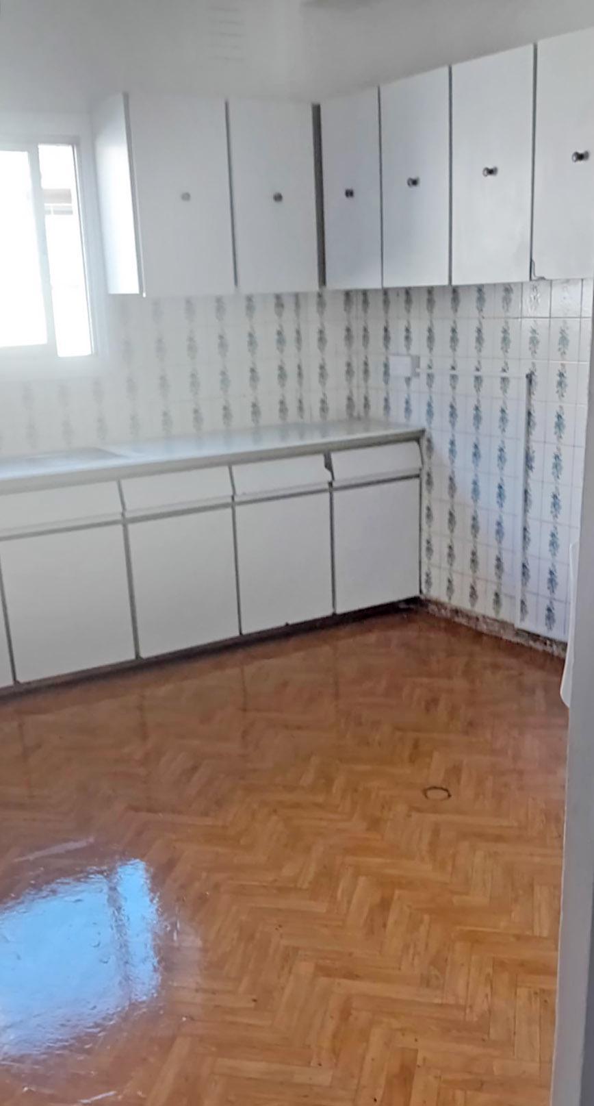https://cache.vooxee.com/adverts/01/m4/01m4kfinmi67kiw48j7iocb0.jpg