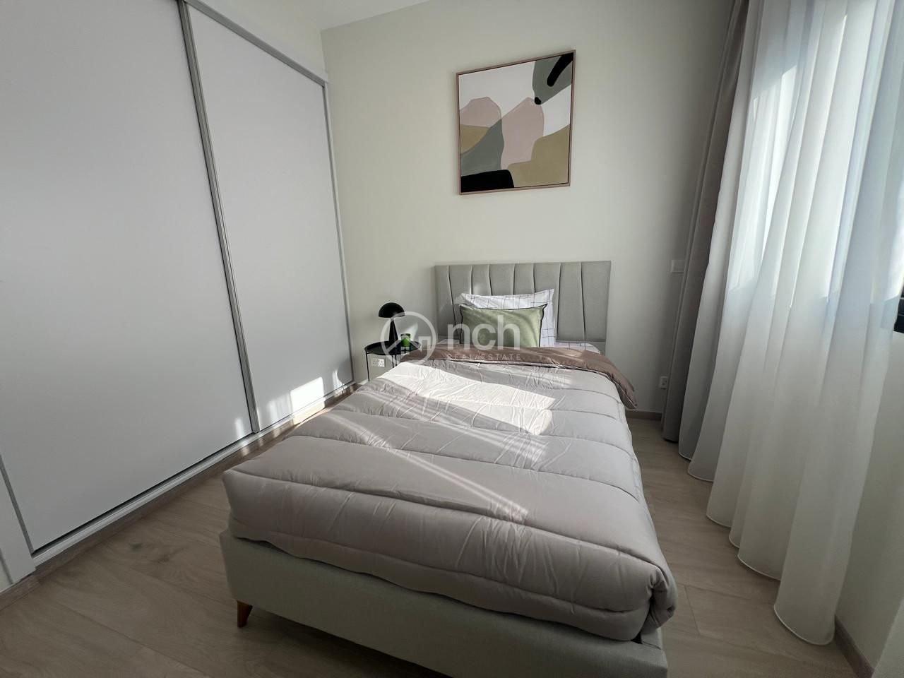 https://cache.vooxee.com/adverts/01/mf/01mfhtdsi4r292pekgiho06b.jpg