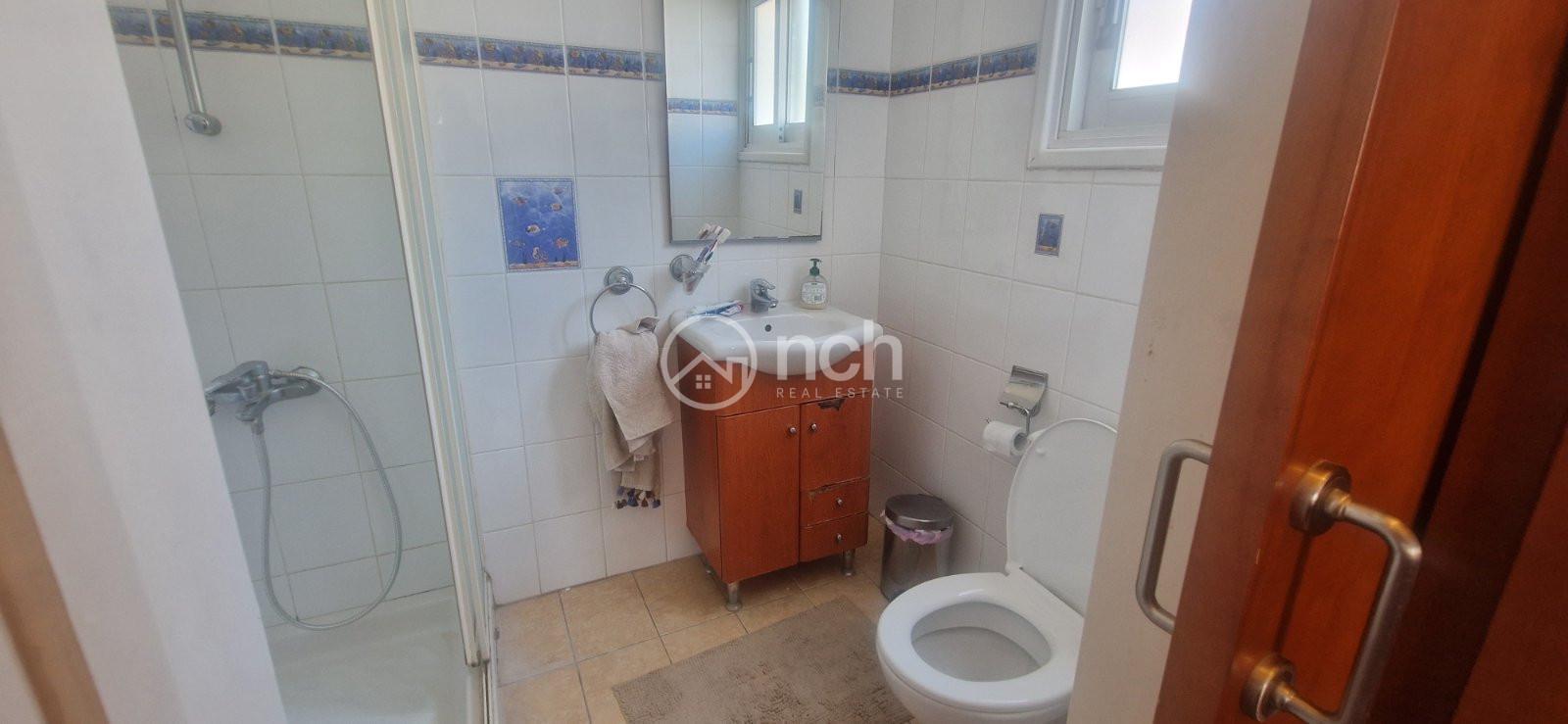 https://cache.vooxee.com/adverts/01/ew/01ew4dwpeinwtbuxzphvotok.jpg
