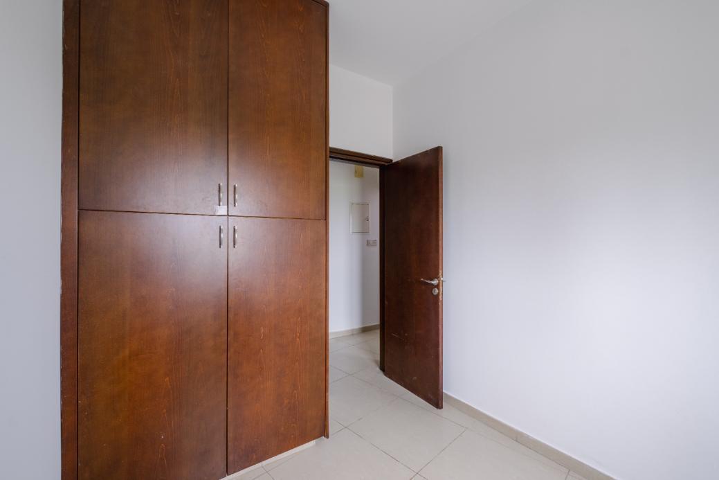 https://cache.vooxee.com/adverts/01/pd/01pd381itsis05n92mh1503l.jpg