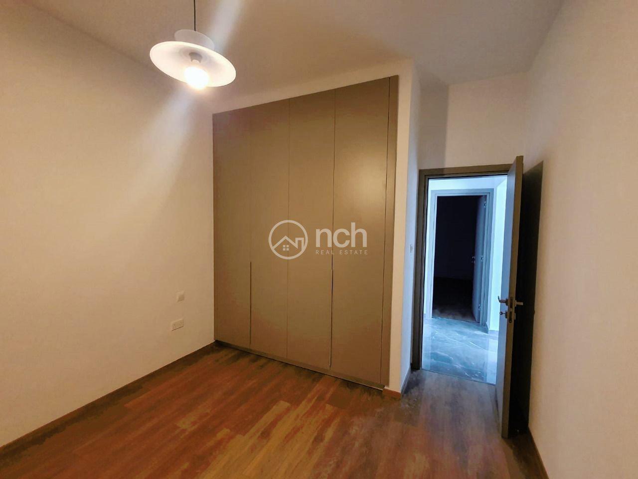 https://cache.vooxee.com/adverts/01/rr/01rry61mnwf09a5pye5a5j6v.jpg