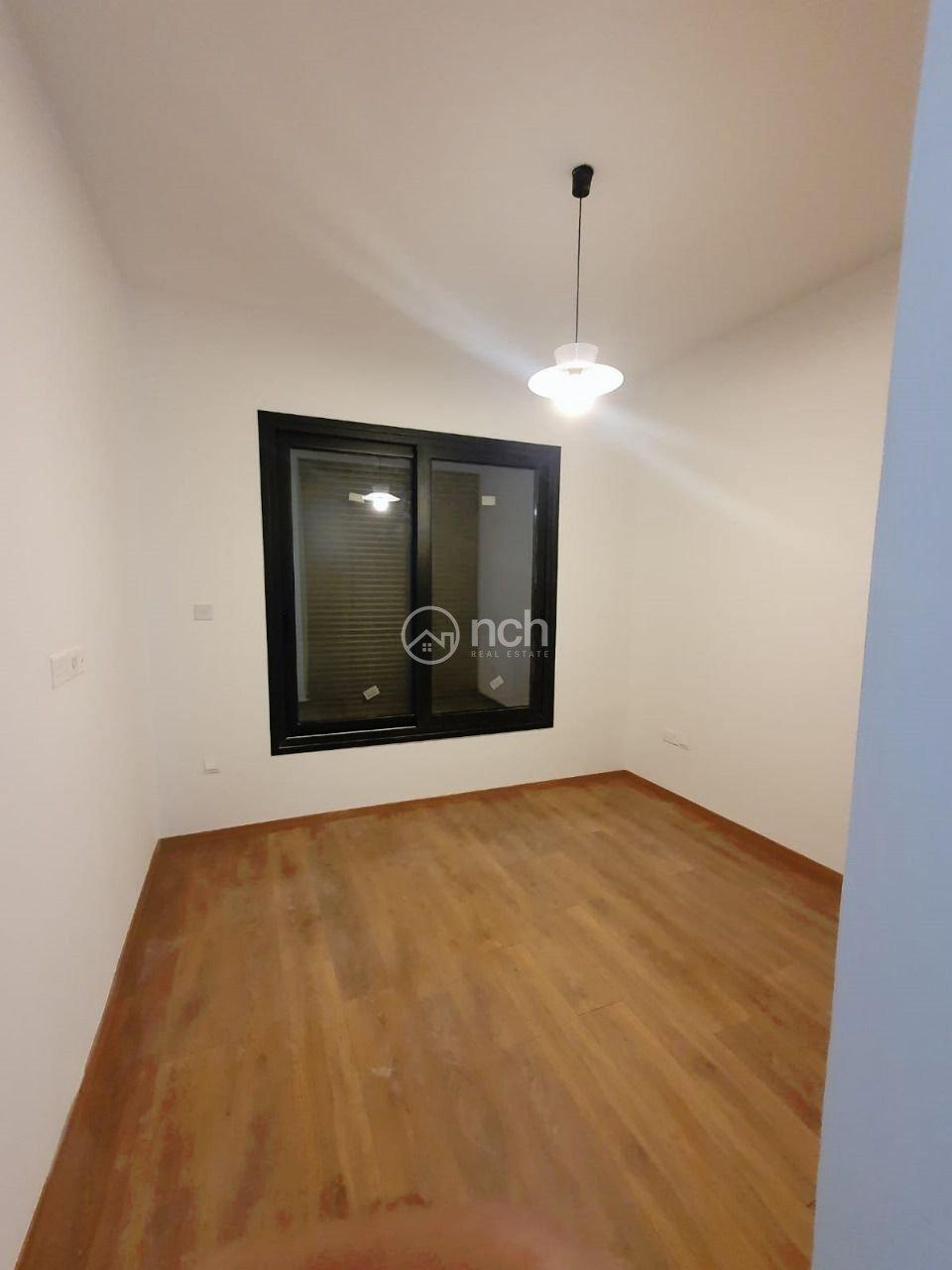 https://cache.vooxee.com/adverts/01/w0/01w0pp4jmqgl2x3pg3drewtf.jpg