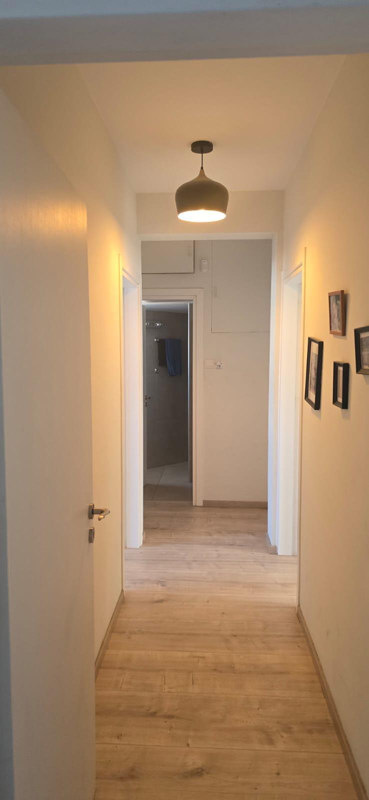 https://cache.vooxee.com/adverts/01/x8/01x85pnlayyy4eroggegewcs.jpg